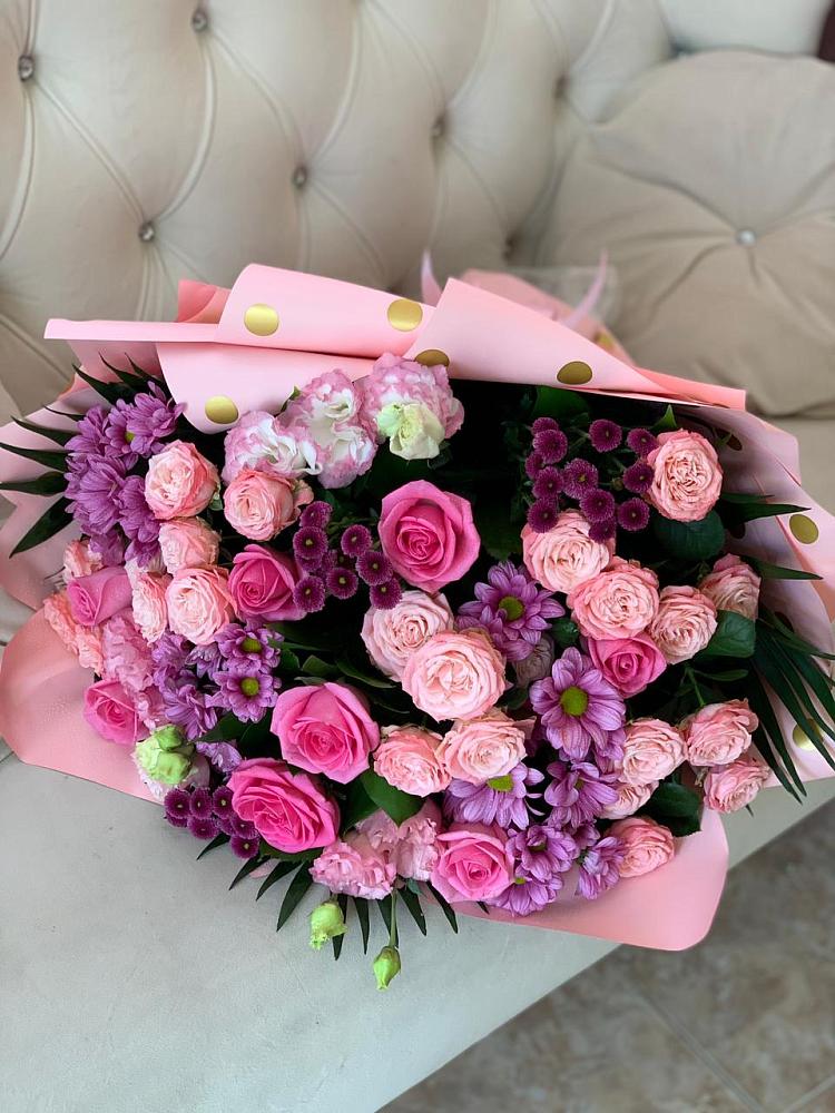 Букет цветов из: Хризантемы, Розы и Лизиантусы в Игумново