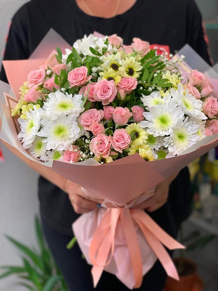 Букет цветов из: Розы и Хризантемы в Игумново