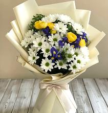 Букет цветов из:  Ирисы, Хризантемы и Розы #REPLACE_PRED# Игумново
