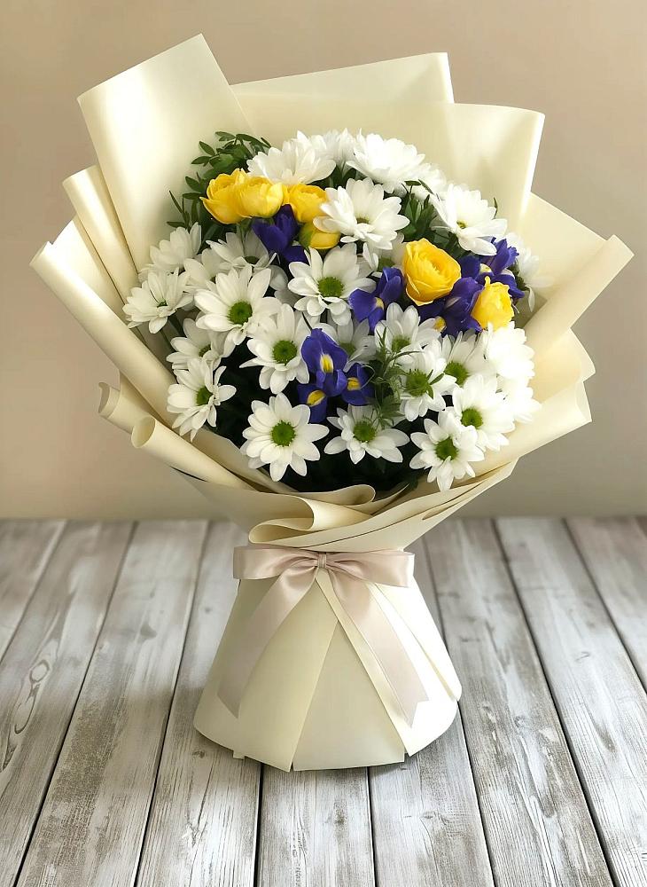 Букет цветов из: Ирисы, Хризантемы и Розы в Игумново